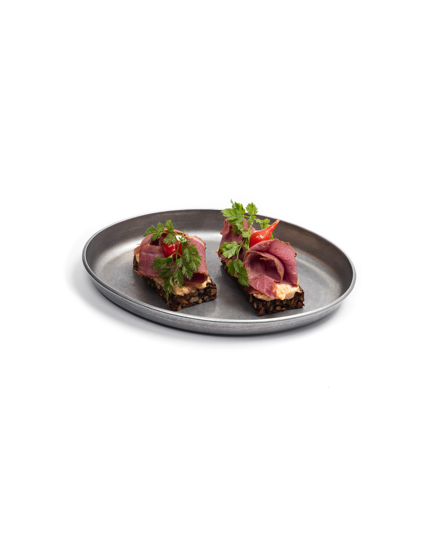 Pastrami uz rudzu maizes